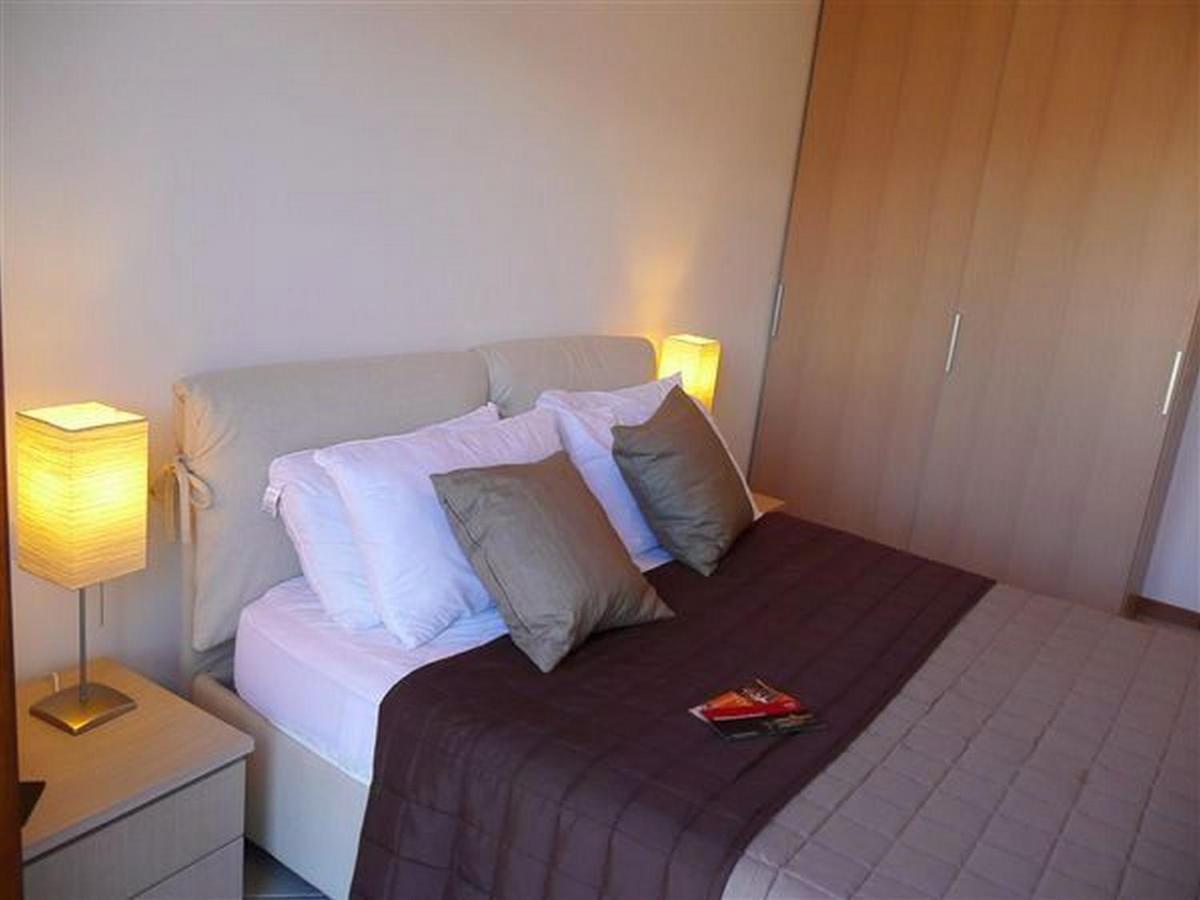 Vista D'Oro Apartments 佩尔莱多 外观 照片