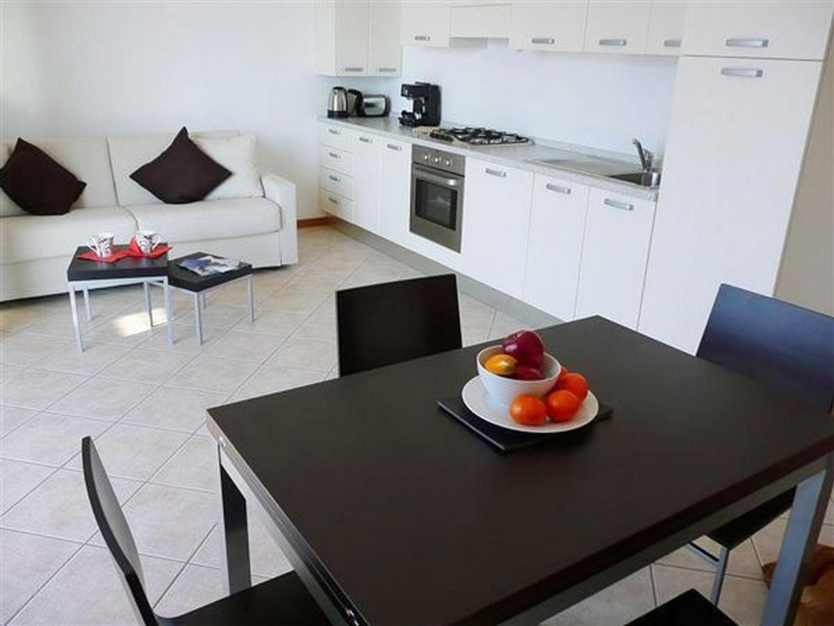 Vista D'Oro Apartments 佩尔莱多 外观 照片
